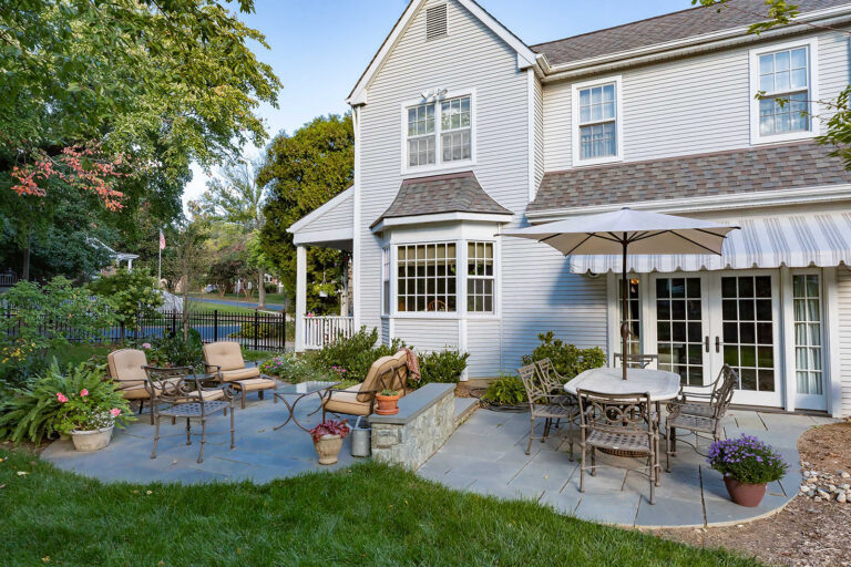 2022 09 OutdoorAesthetics Skelly KF Storybox 7320 768x512